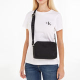 Τσαντάκι χιαστί γυναικείο Calvin Klein